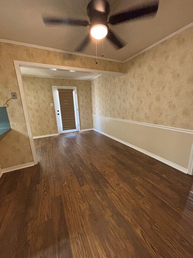 Building Photo - South Bossier!