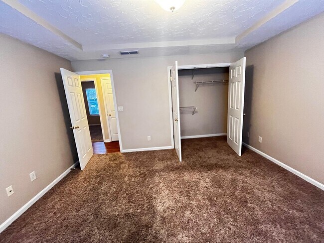 Building Photo - 403 Parker Pl