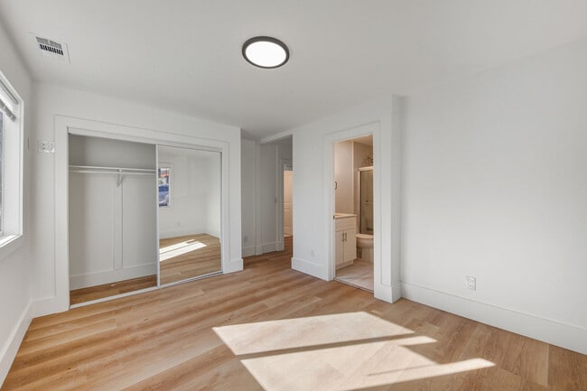 Building Photo - 1671 Mono Ave