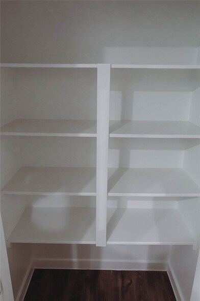 Building Photo - 211 Forest W St