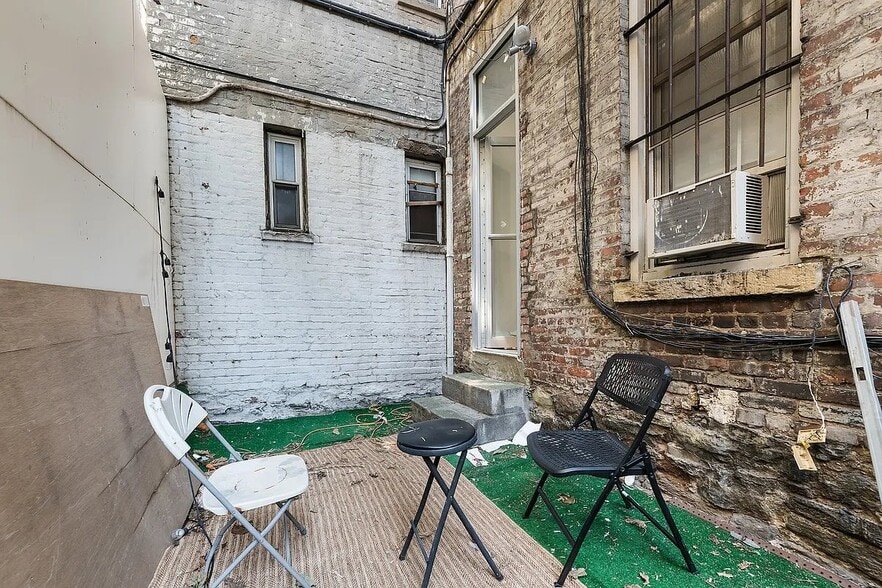 Building Photo - 220 Sullivan St