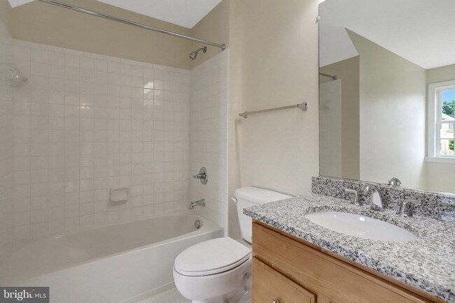 Building Photo - 3803 Bell Manor Ct