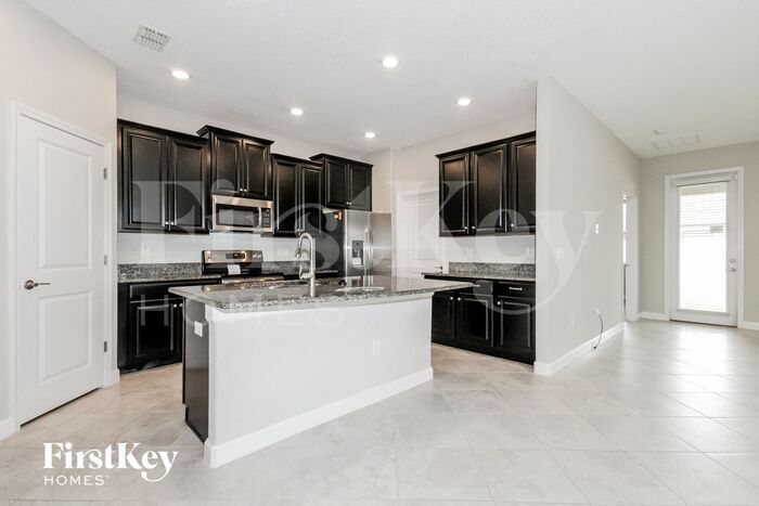 Building Photo - 13244 Satin Lily Dr