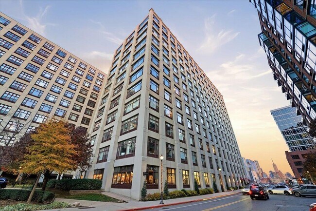 Building Photo - 1500 Hudson St