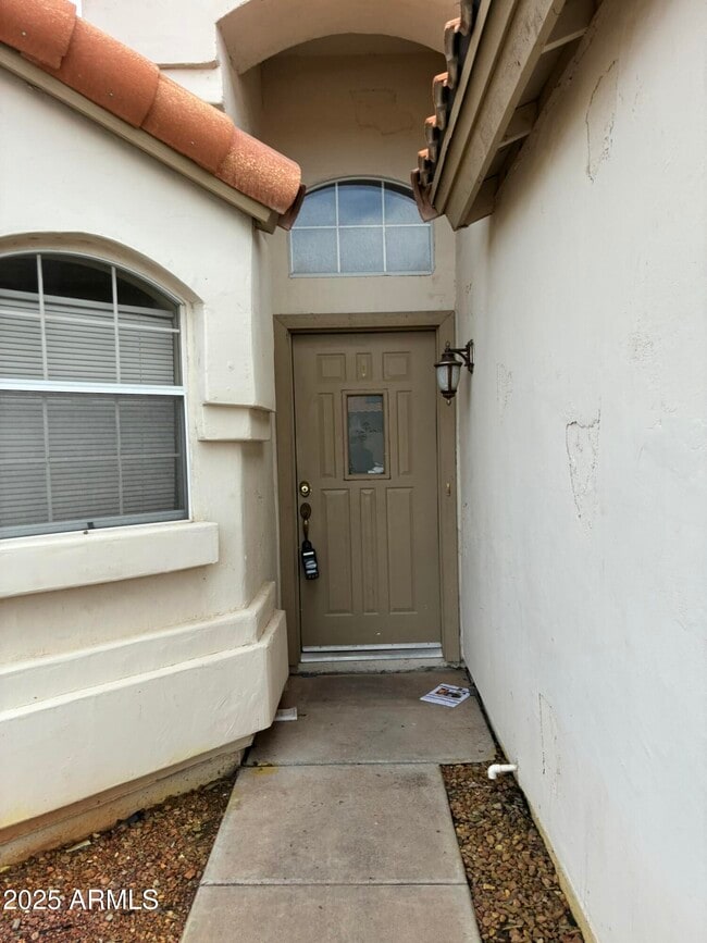 Building Photo - 4509 E South Fork Dr