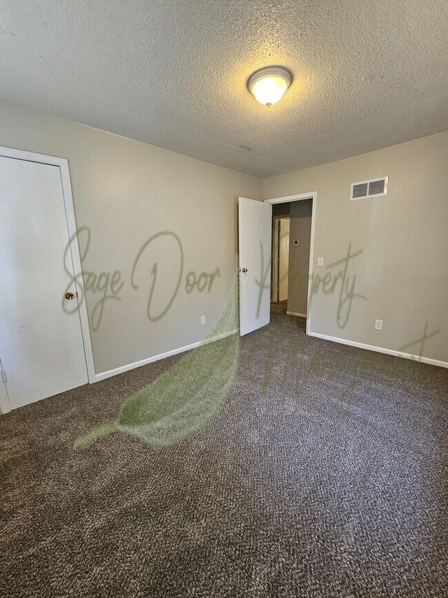 Building Photo - Charming 2 Bedroom Home in Raytown