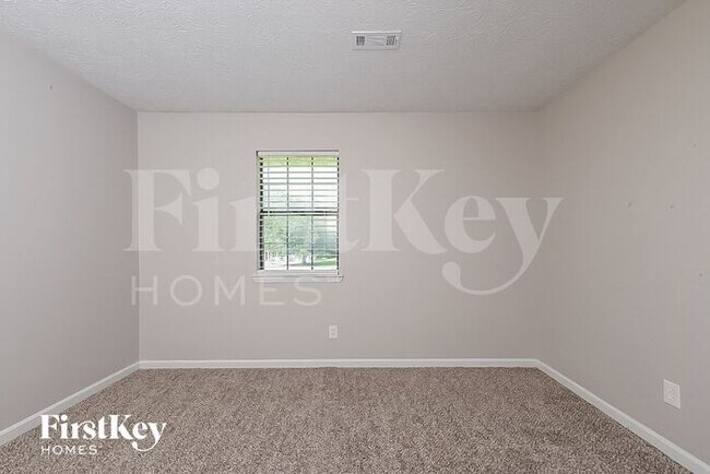 Building Photo - 185 Southmoor Cir