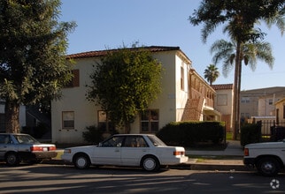 Building Photo - 2010 Pine Ave