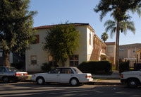 Building Photo - 2010 Pine Ave