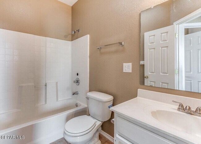 Building Photo - 12233 Iverson Ct
