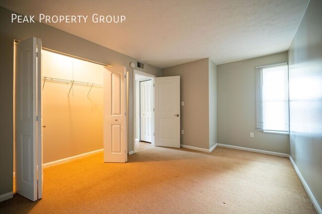 Building Photo - 955 Quay Ave