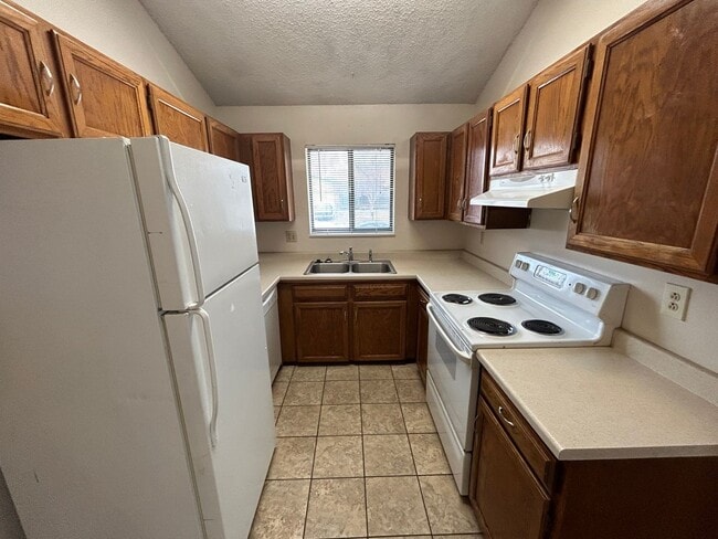 Building Photo - Beautiful 3-Bedroom Home with 2-Car Garage & HUGE Backyard!