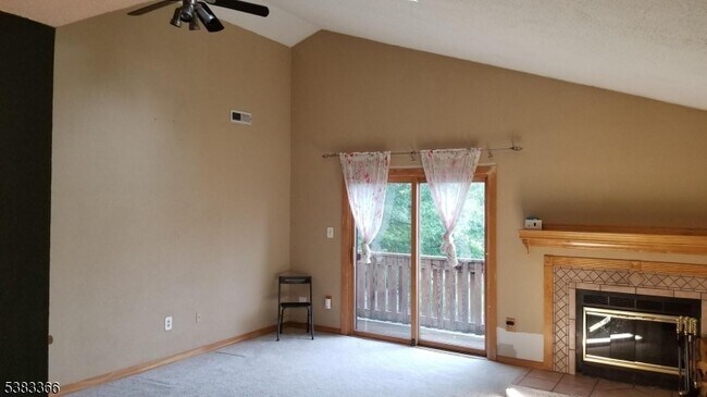 Primary Photo - 2121 Ravens Crest Dr