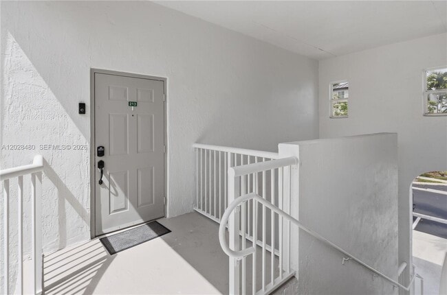 Building Photo - 4425 SW 160th Ave