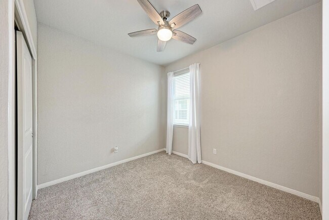 Building Photo - 125 Jubilee Dr