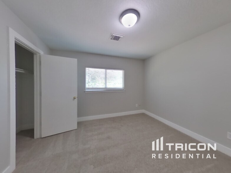 Building Photo - 406 Binnacle Way