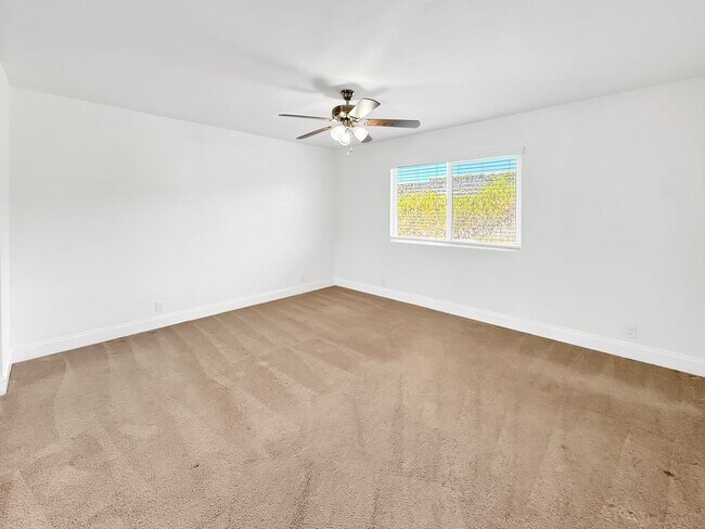 Building Photo - Great 3B/2BA Condo in El Cajon!