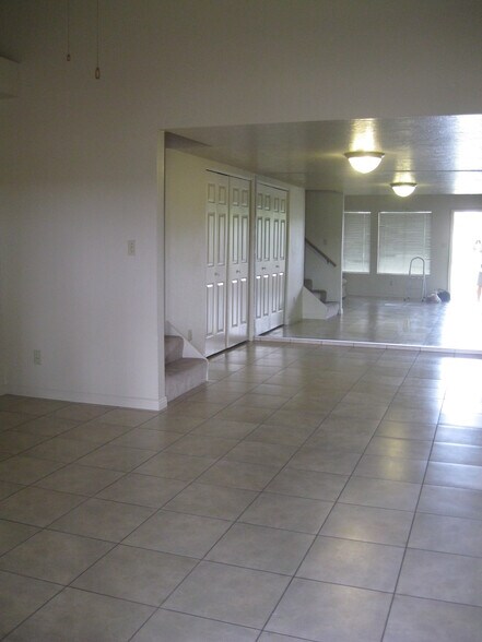 Building Photo - 777 S 400 E