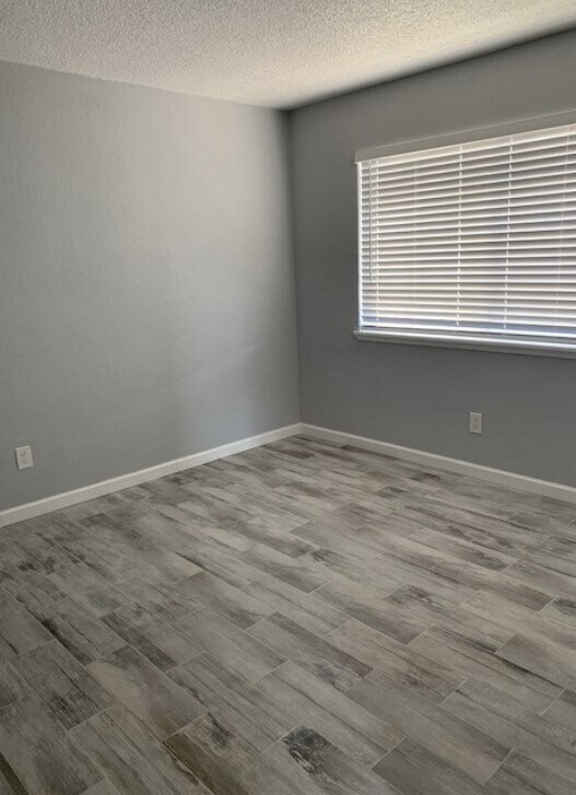 Building Photo - 308 N Second St