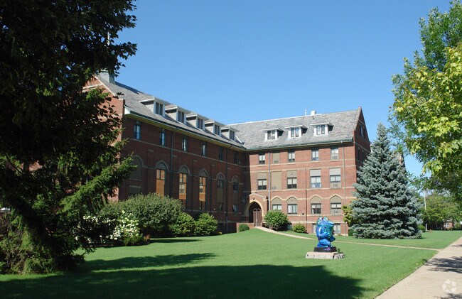 Building Photo - St Joseph Apartments