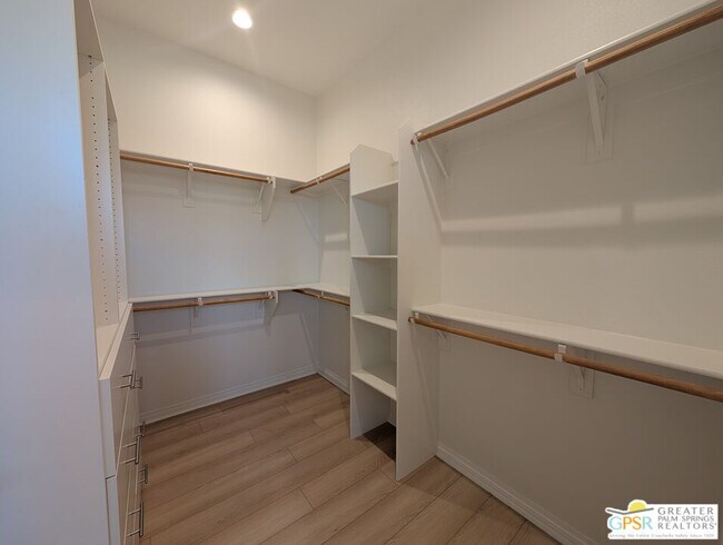 Building Photo - 20 Grenache