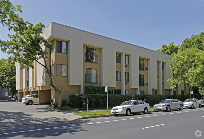 Primary Photo - Brannon Court
