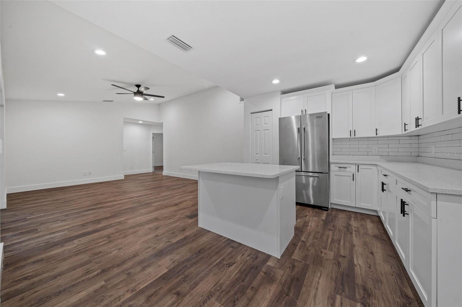 Building Photo - 12335 Yellow Rose Cir
