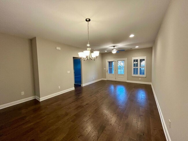 Building Photo - Spacious 3 bed, 3 bath home in Groves Park Commons featuring a modern kitchen, 2-car garage, and ...