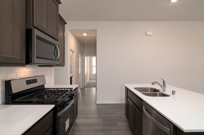 Building Photo - GORGEOUS 4 BEDROOM HOME LOCATED IN ANNA, TEXAS!