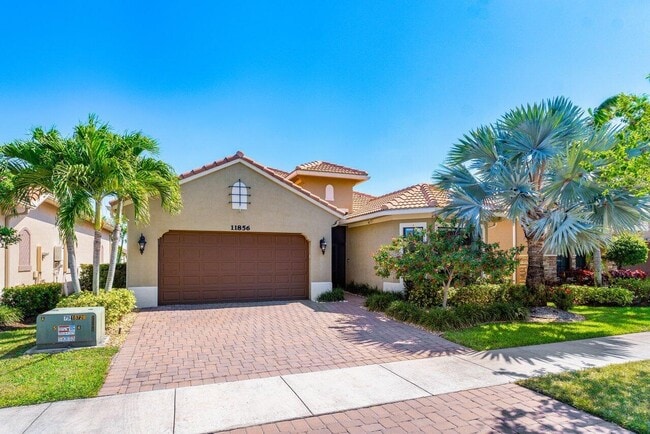 Building Photo - 11856 Leon Cir N