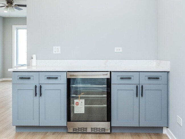 Building Photo - 3111 W Polk St