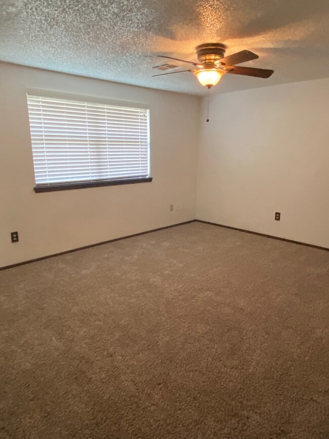 Building Photo - 6716 Elk Canyon Rd