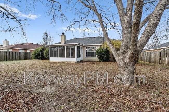 Building Photo - 137 Summerfield Cir