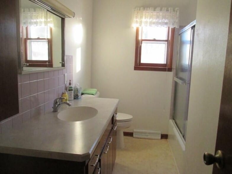 Building Photo - 5988 State Rd 80