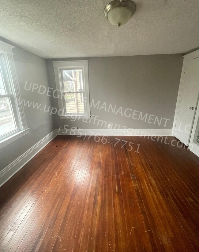 Building Photo - 22 Stratford Park