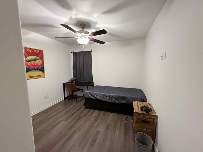 Building Photo - 9908 Bijan Dr