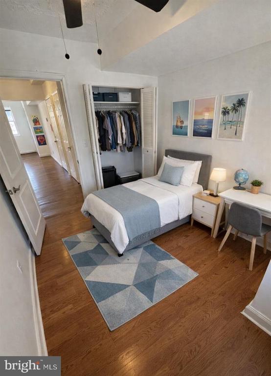 Building Photo - 15 Halley Pl SE