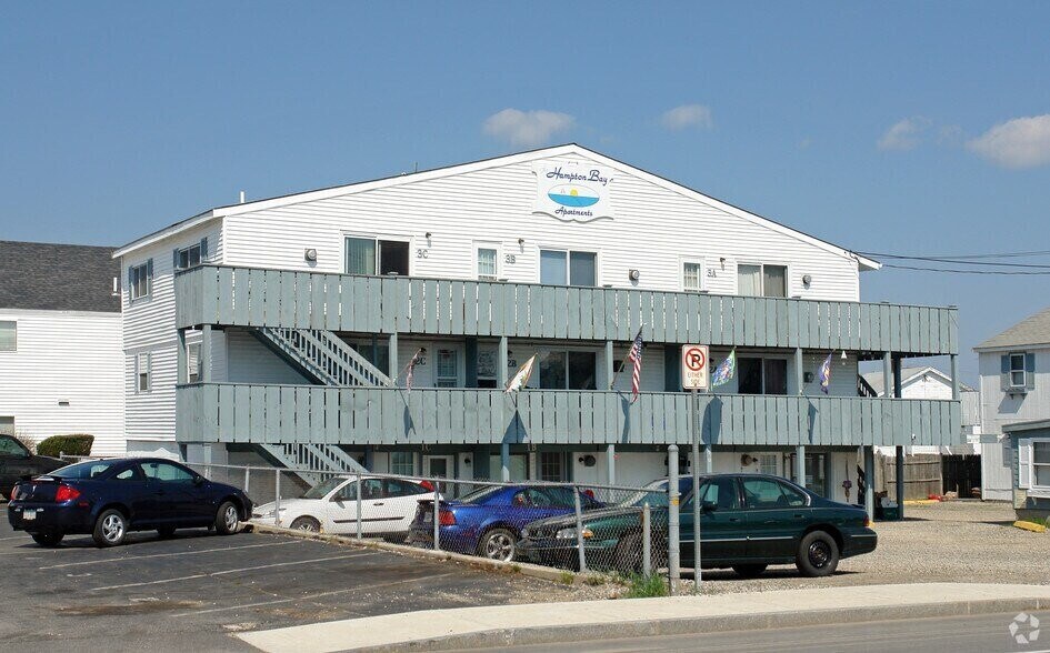 Building Photo - 190 Ashworth Ave