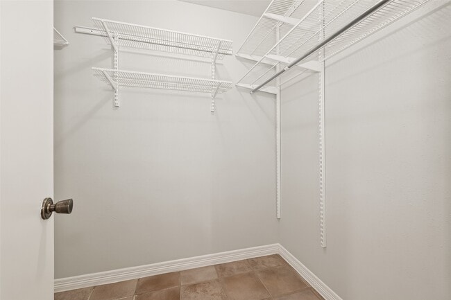 Building Photo - 19531 Woodglen Dr