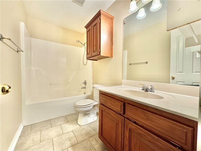 Building Photo - 2609 Drexelwood Dr