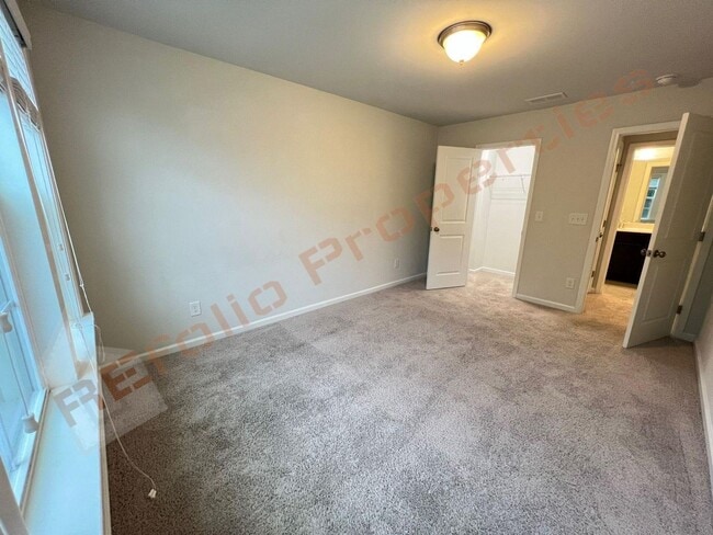 Building Photo - 1137 Little Gem Ln