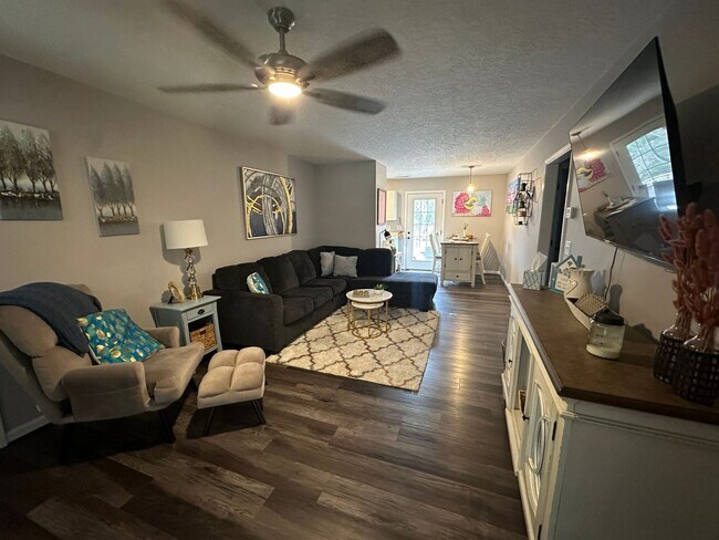Building Photo - Jacksonville Rental!