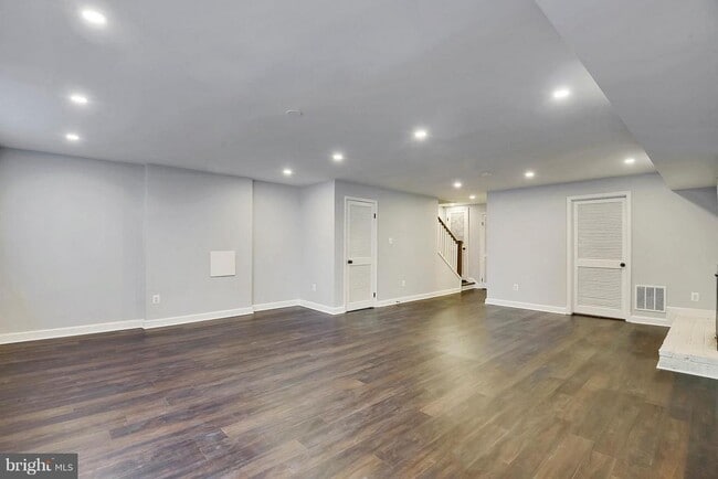 Building Photo - 6317 Olde Towne Ct