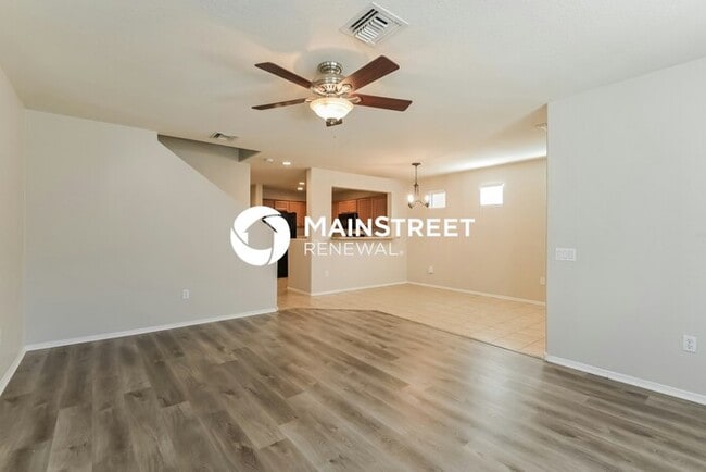 Building Photo - 10559 E Pleasant Pasture Dr