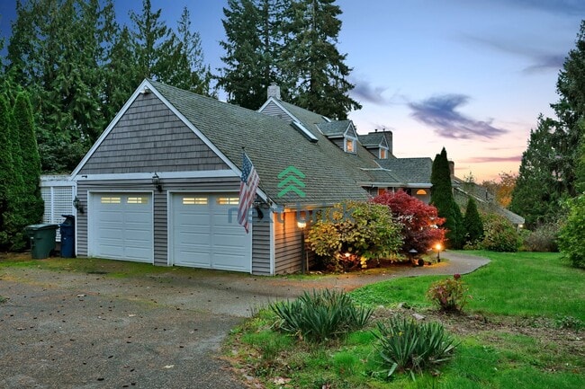 Building Photo - Stunning Bellevue Home for Rent