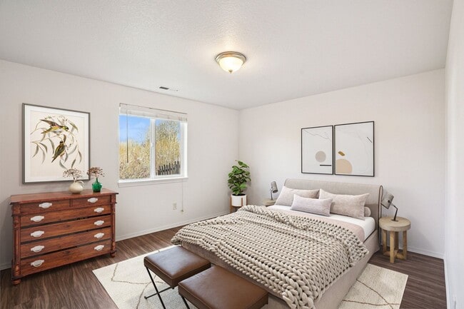 Building Photo - Beautiful 4BR/2BA Single-Level Home in Heart of McMinnville