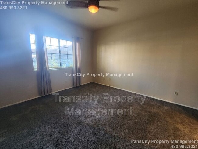 Building Photo - 930 N Mesa Dr