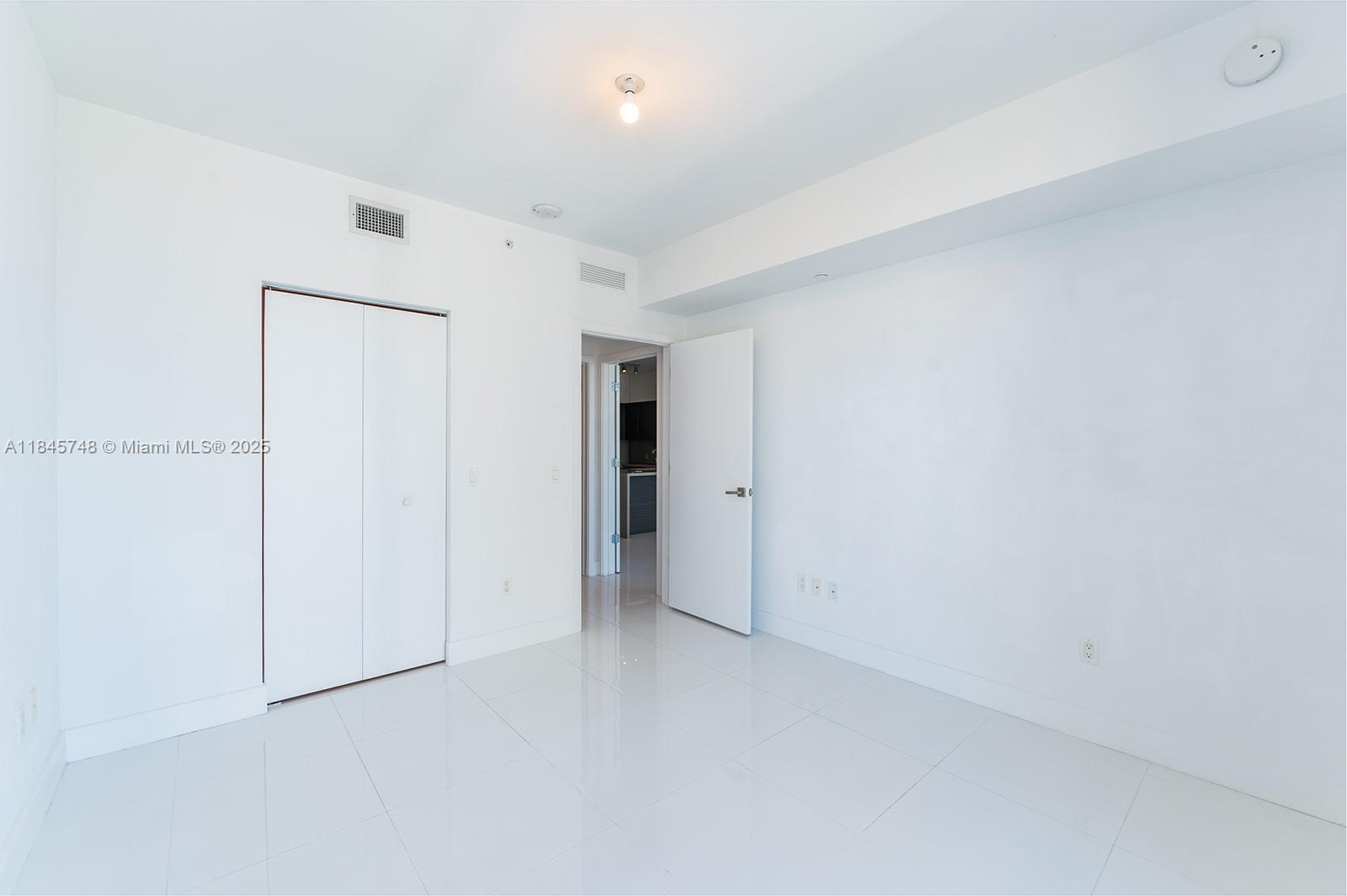 Building Photo - 1080 Brickell Ave