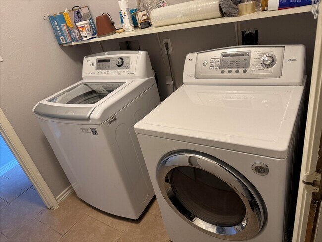 Building Photo - 18402 Willow Moss Dr