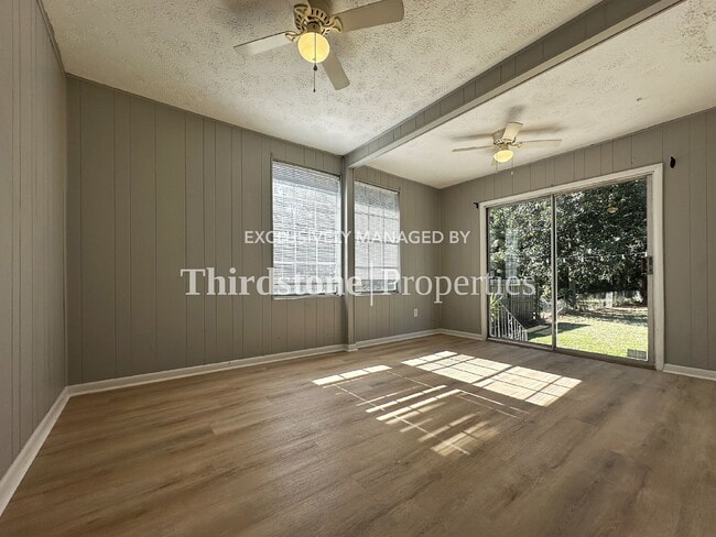 Building Photo - 1216 Hamilton St